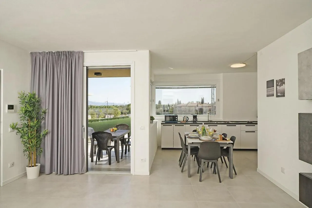 Katya Resort Apartments By Wonderful Italy Desenzano del Garda