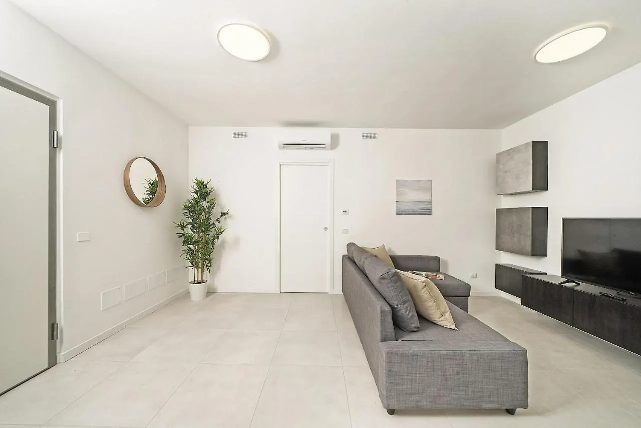 Katya Resort Apartments By Wonderful Italy Desenzano del Garda