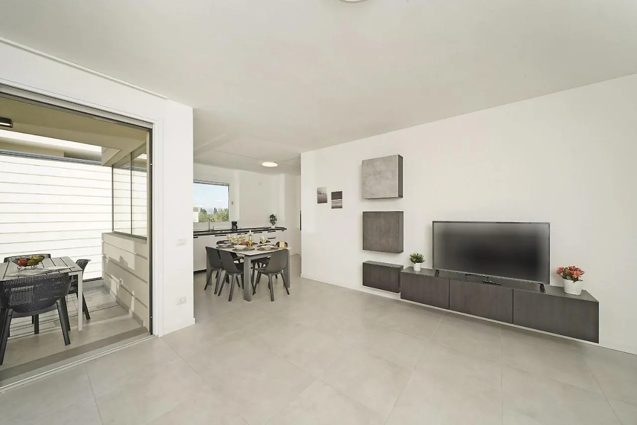 Katya Resort Apartments By Wonderful Italy Desenzano del Garda