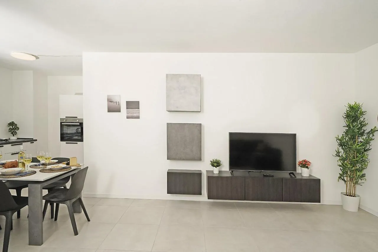 Katya Resort Apartments By Wonderful Italy Desenzano del Garda