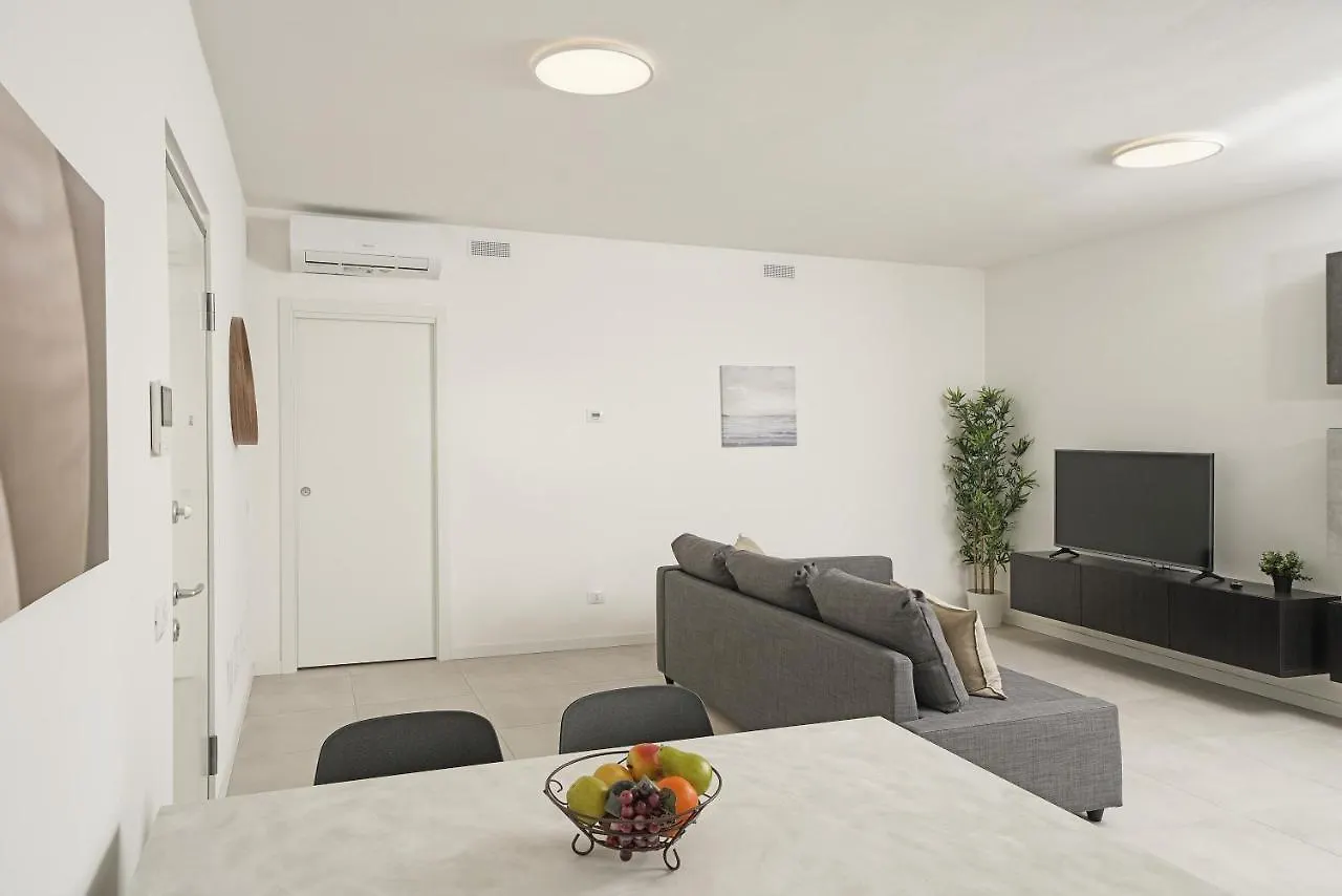 Katya Resort Apartments By Wonderful Italy Desenzano del Garda