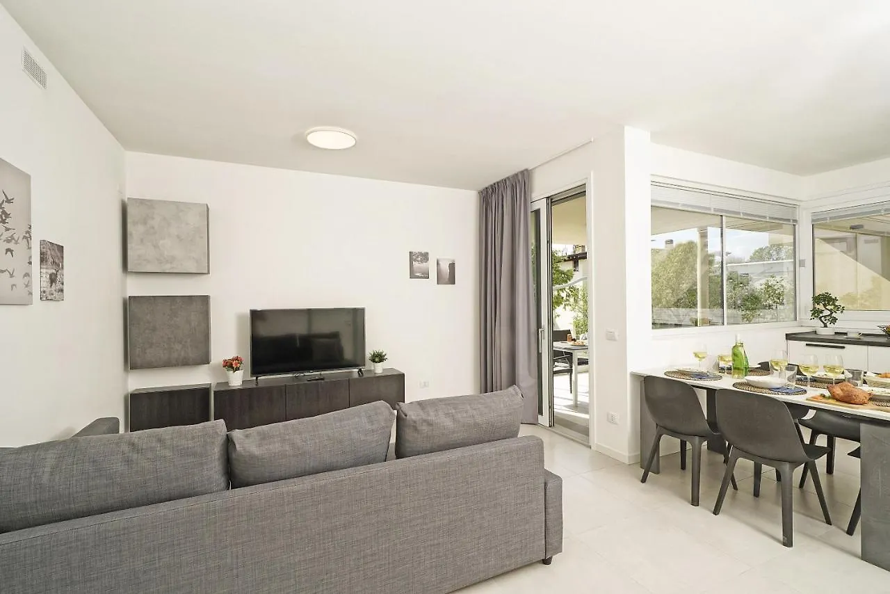 Katya Resort Apartments By Wonderful Italy Desenzano del Garda