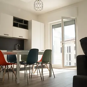 Apartament Piazza Xx Settembre - Feel The Centre, Lecco
